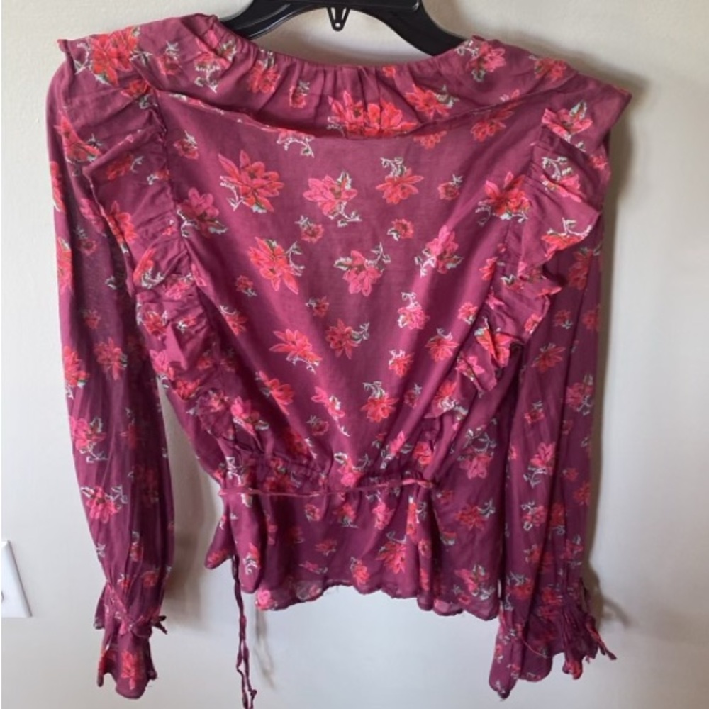 Free People Amanda Ruffle Wrap Top burgundy  Floral size M NWT - Picture 4 of 8
